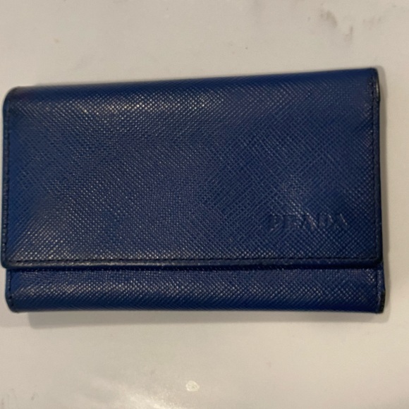 Authentic Prada key holder - Picture 2 of 10